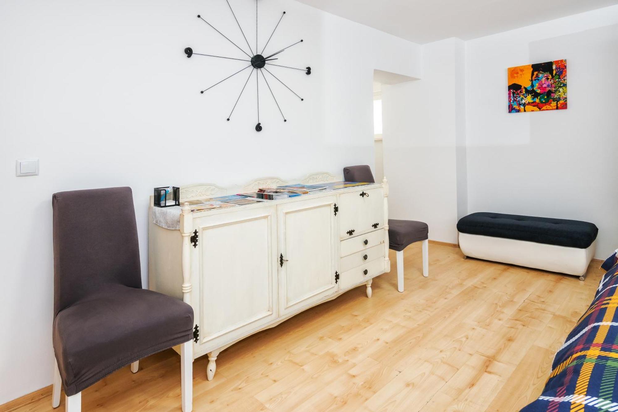 Relaxing 2Bd Apartment, Ground Floor - Walk To Old Town Split Bagian luar foto